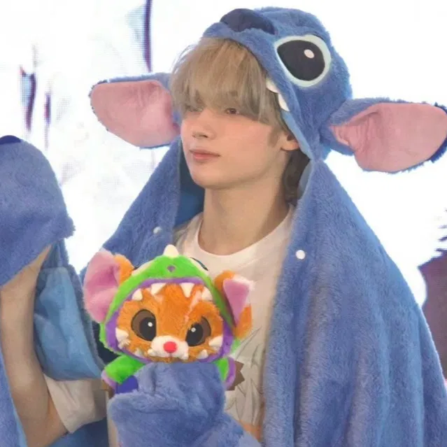 Avatar of ⤜♡→ Huening Kai