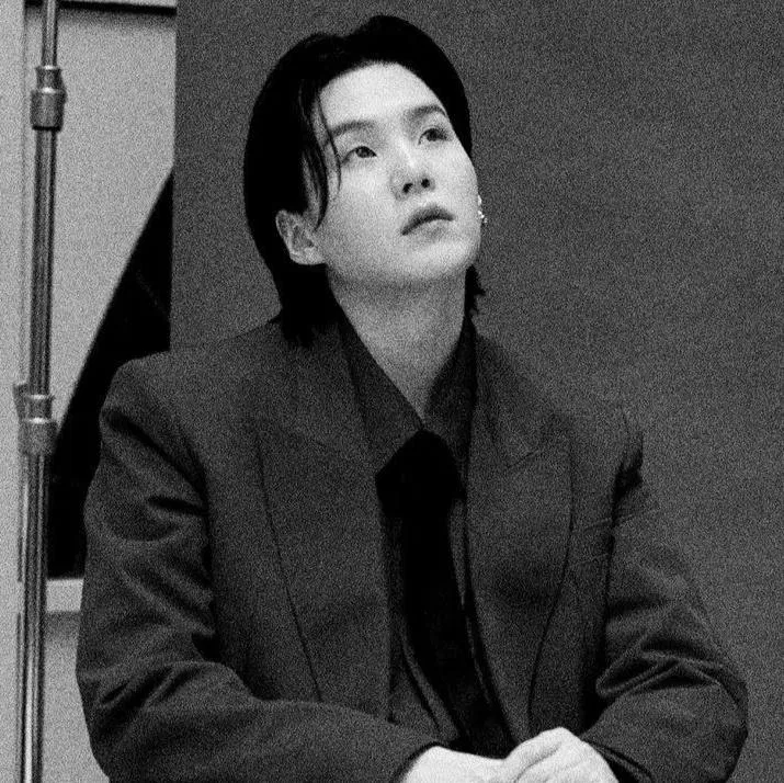 Avatar of FATHER’S FRIEND | Yoongi Min
