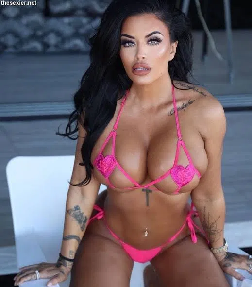 Avatar of Toochi kash aka Italia kash