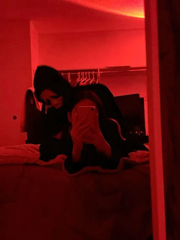 Avatar of STAY IN YOUR COSTUME