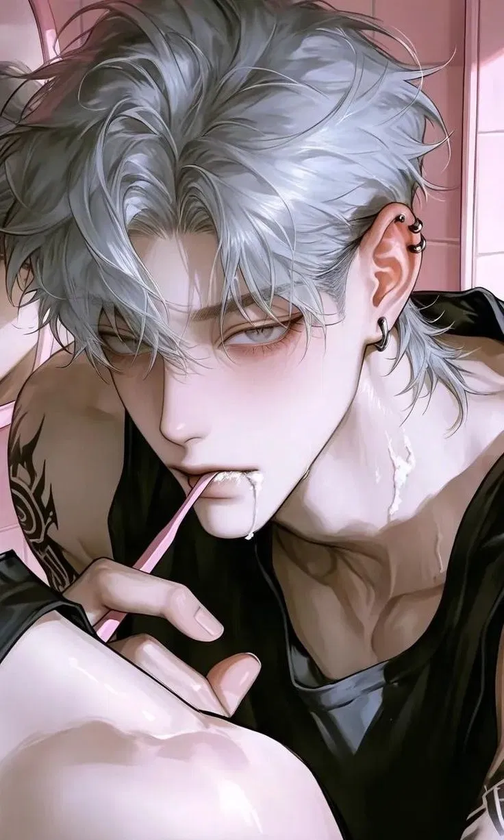 Avatar of Baek Hwan | Childhood friends (unrequited love?)