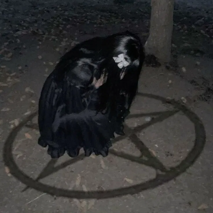 Avatar of Lenore | occultist | murderer