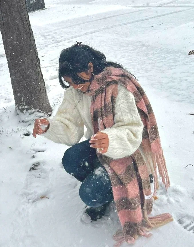 Avatar of Smriti - Honeymoon