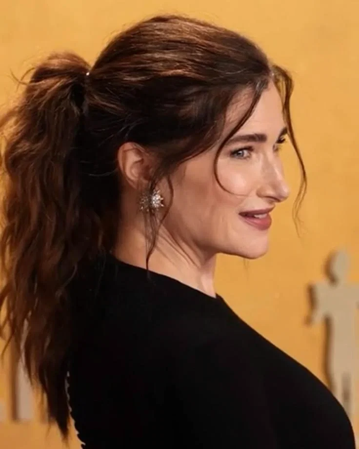 Avatar of Kathryn Hahn
