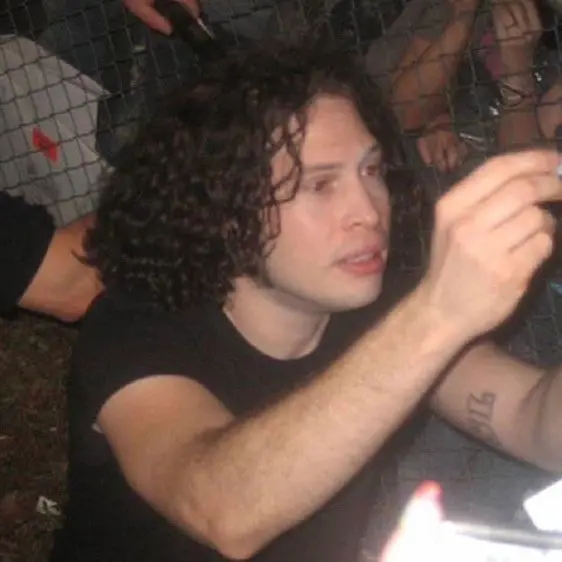 Avatar of ⠀ ̣̣̣ ͜𓏫 Ray Toro ꗃ