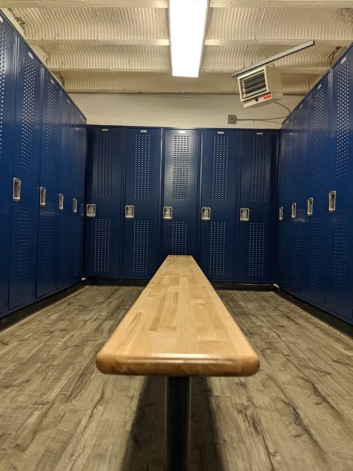 Avatar of Men’s Locker Room