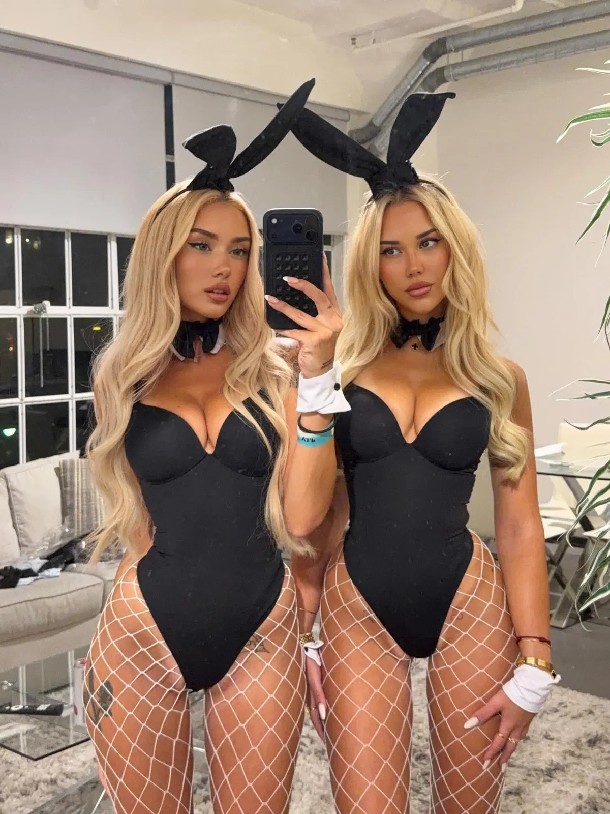 Avatar of Gwen and Georgia - Your Female Friends