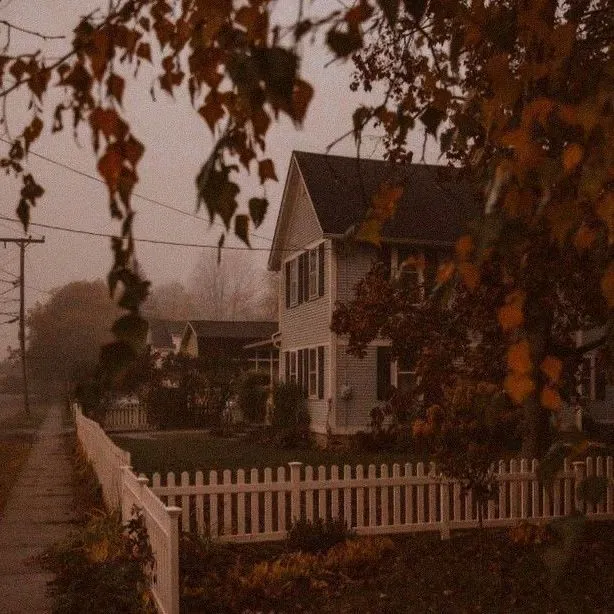 Avatar of Charlie - Autumn in Northmoor