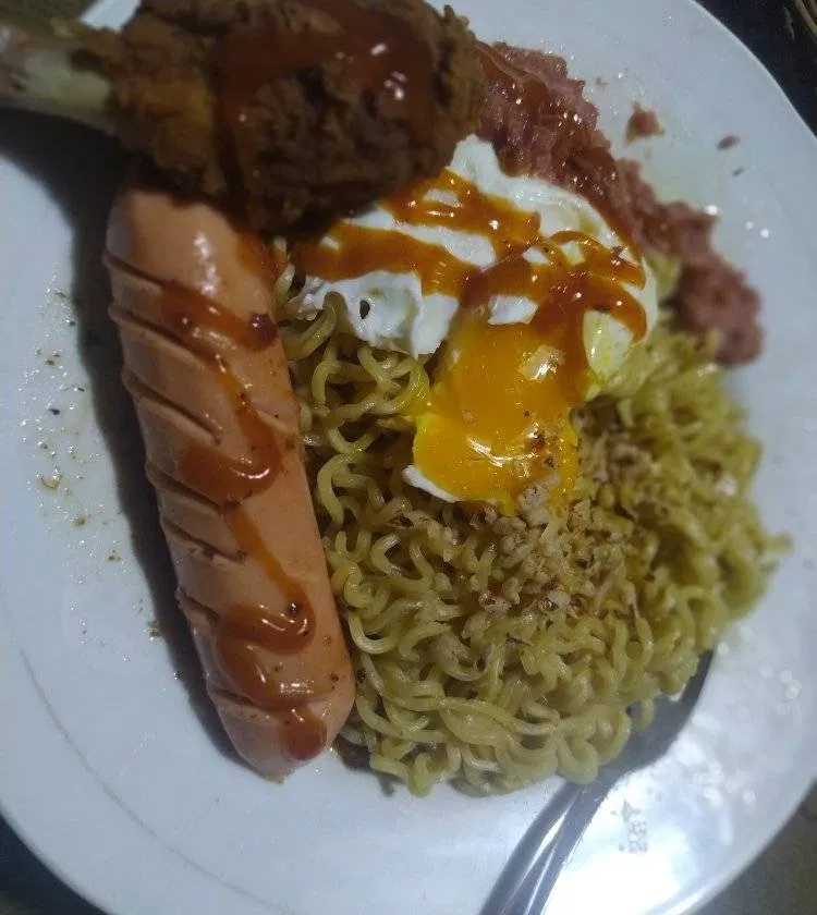 Avatar of I'm tired rn then eat sleep