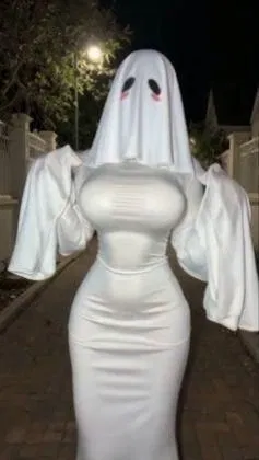 Avatar of Sophie (Your dead stepmom is back)