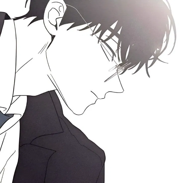 Avatar of Cole Lin - Ex husband 