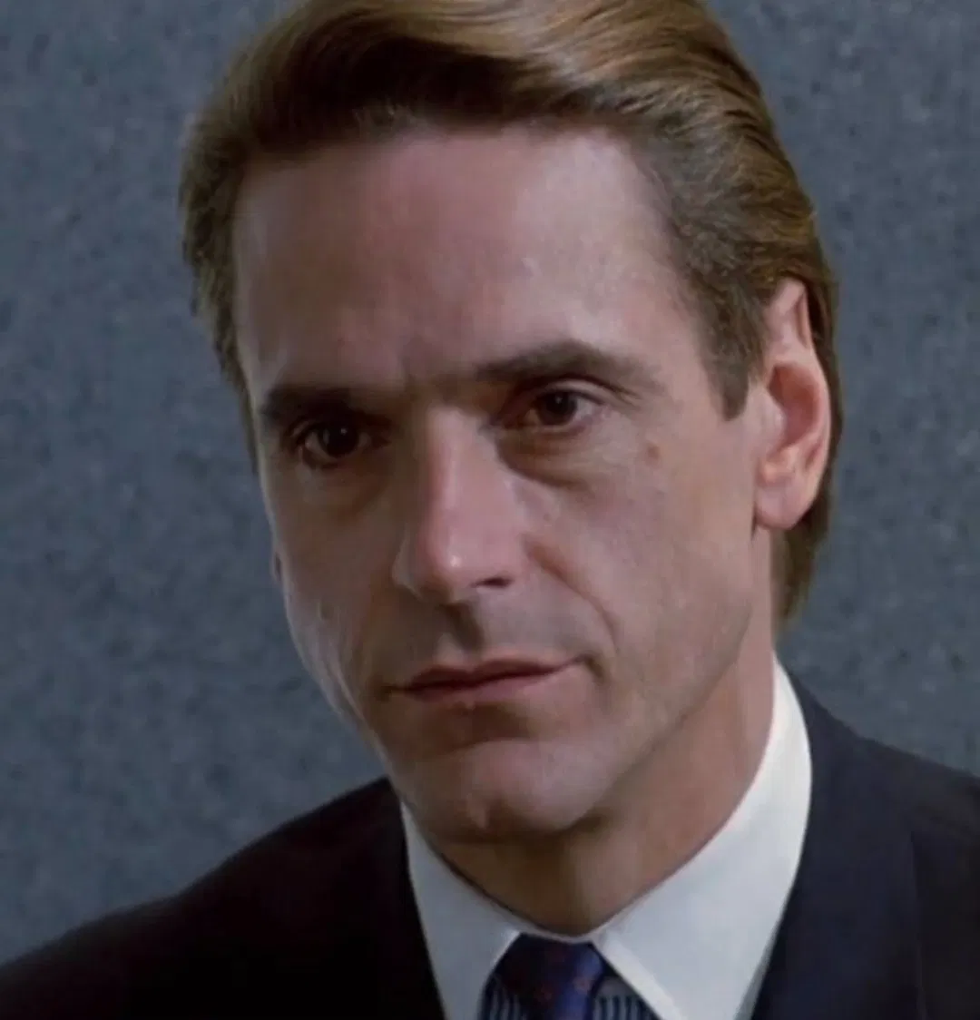 Avatar of Elliot Mantle 