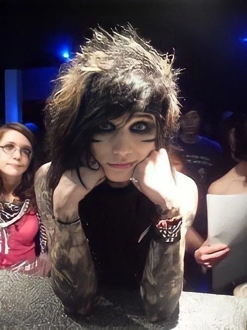 Avatar of ᥫ᭡Andy Sixx★☆