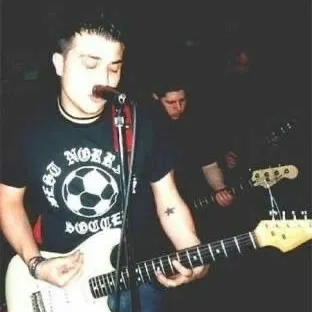 Avatar of Frank Iero ♪‧+ ̊