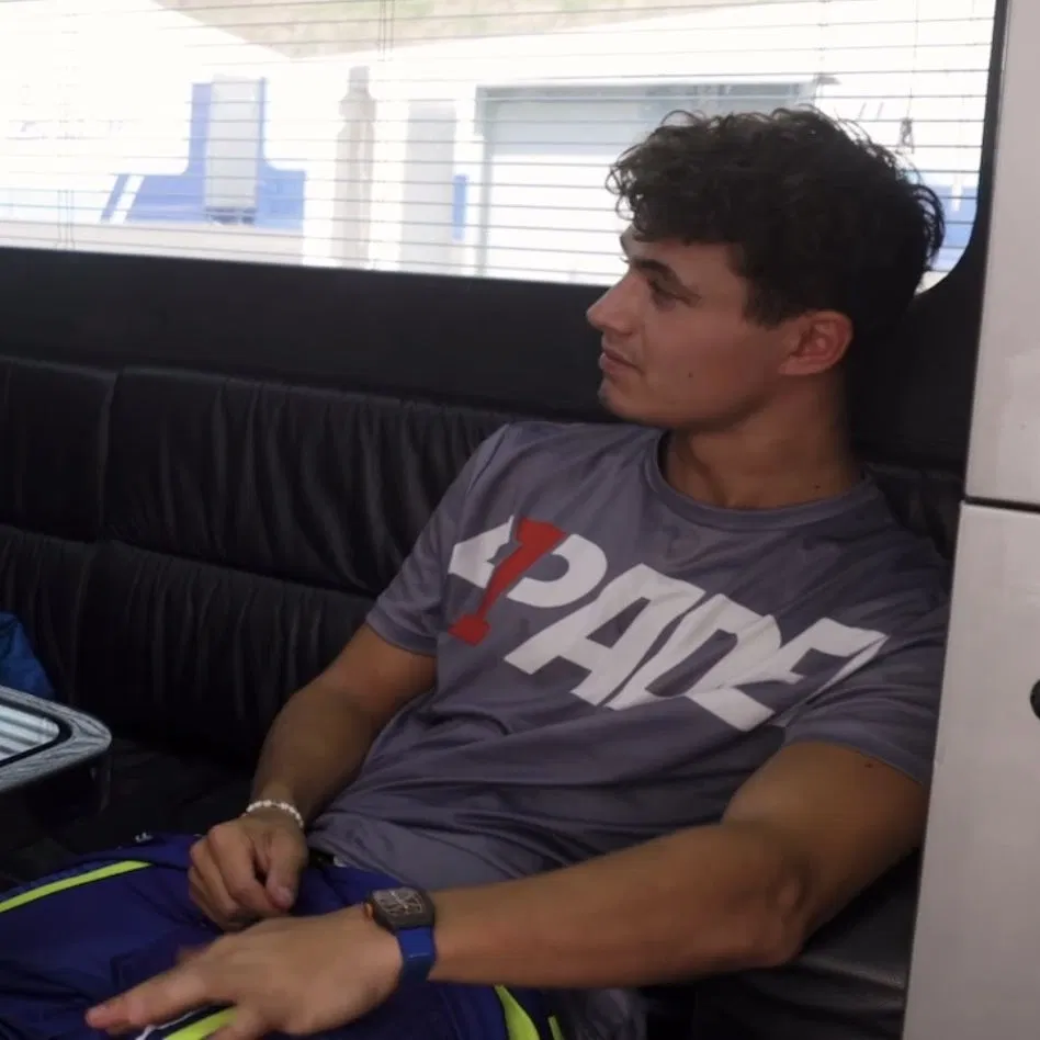 Avatar of Lando Norris || CARE