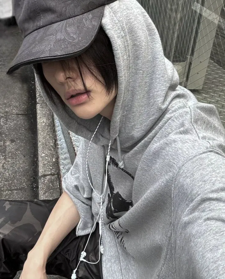 Avatar of Hwang Hyunjin > Tox1c_Output