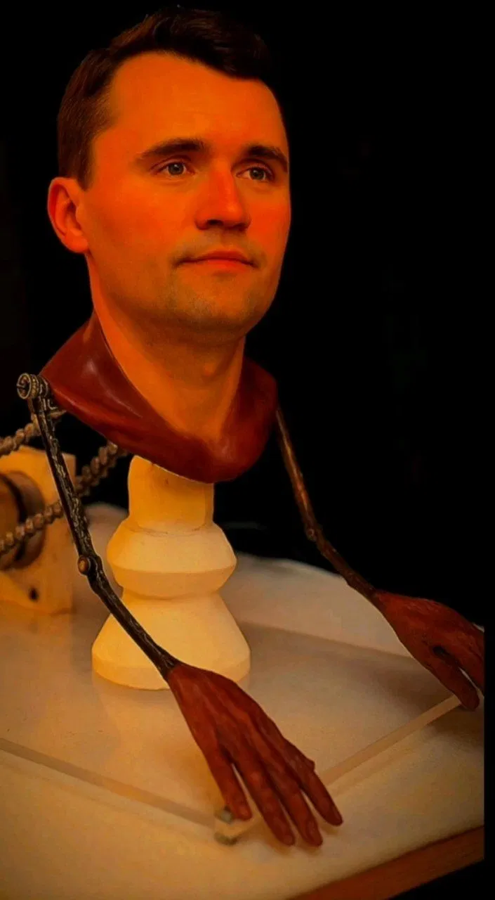 Avatar of Khaby lame mechanism simulator