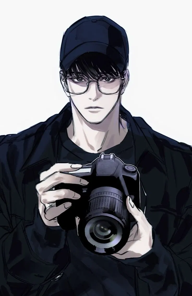 Avatar of Elias Rowen || Photographer Admirer