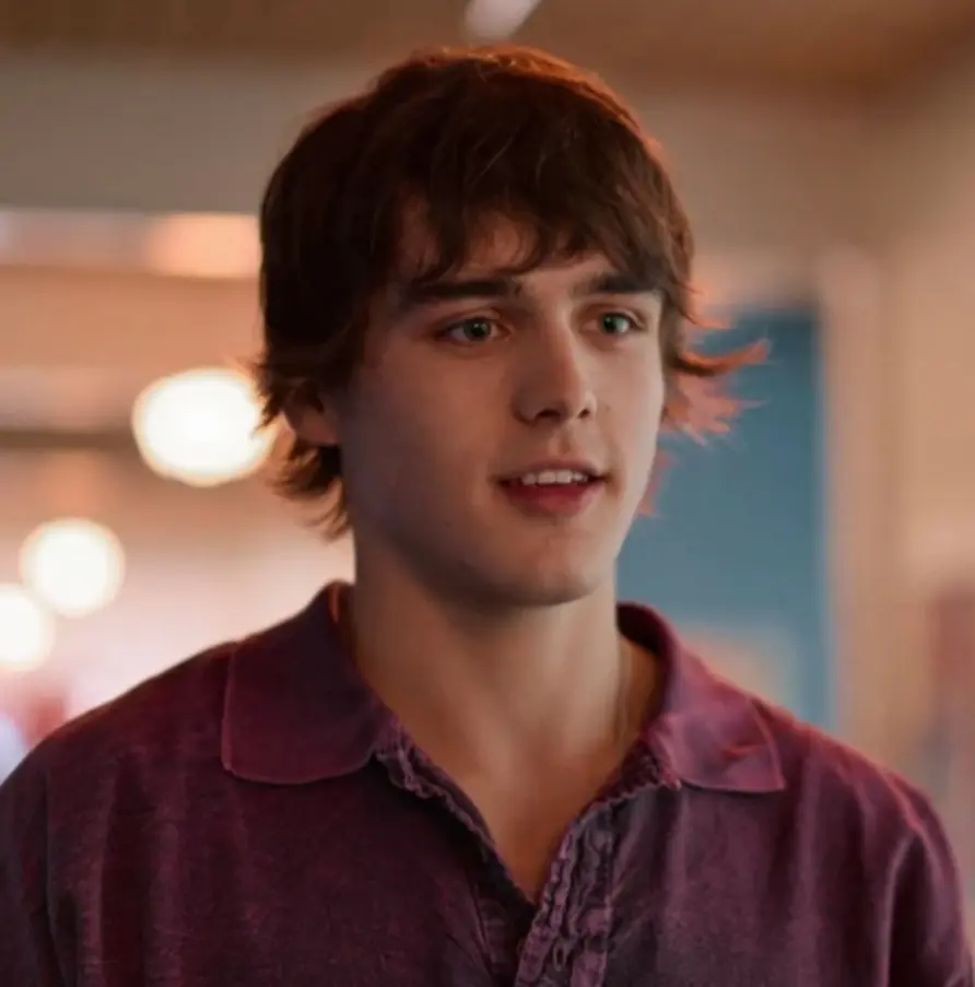 Avatar of Luke Patterson |——| Julie and the Phantoms