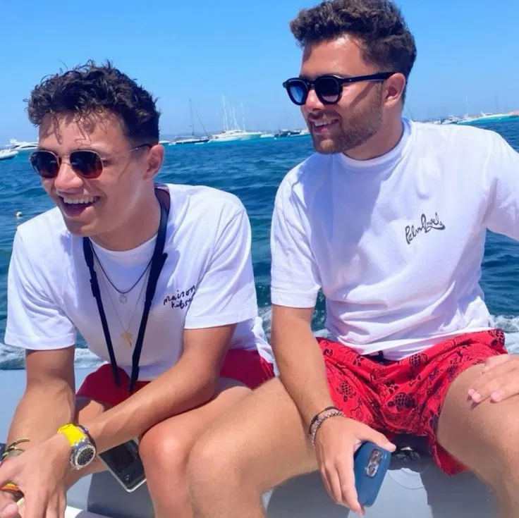Avatar of Norris & Fewtrell || VACATION