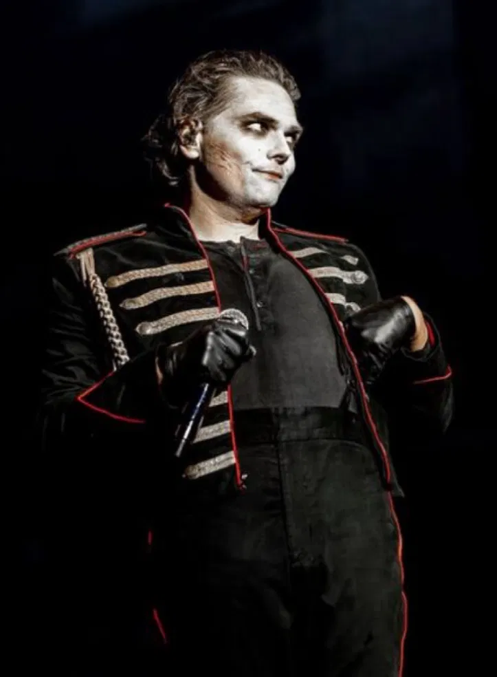 Avatar of Gerard Way - 23