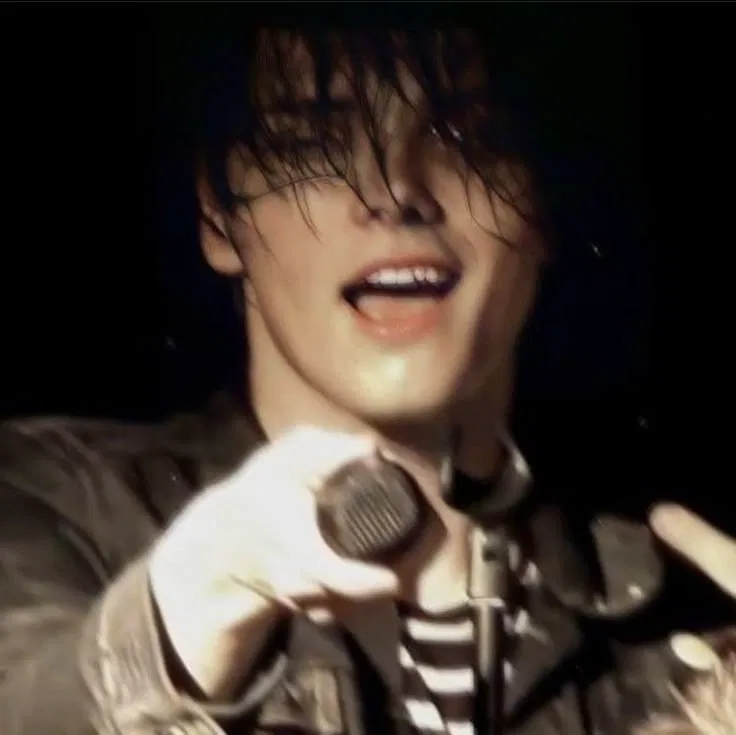Avatar of Gerard Way