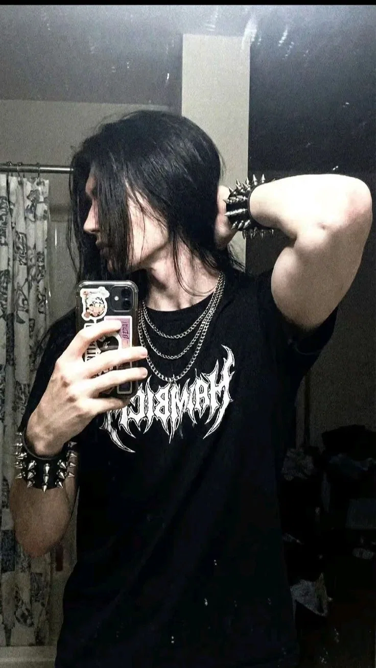 Avatar of Rodrick your metal head bf!!!