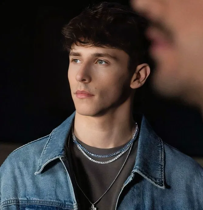 Avatar of Arthur Leclerc // Christmas