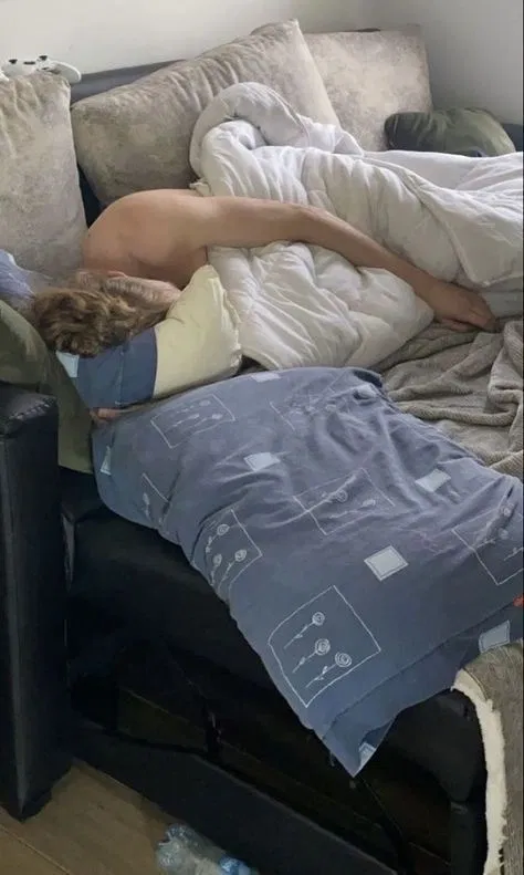 Avatar of Hayden Montgomery | Sick Roommate