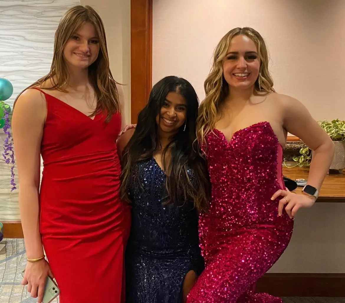Avatar of Girl Best Friends