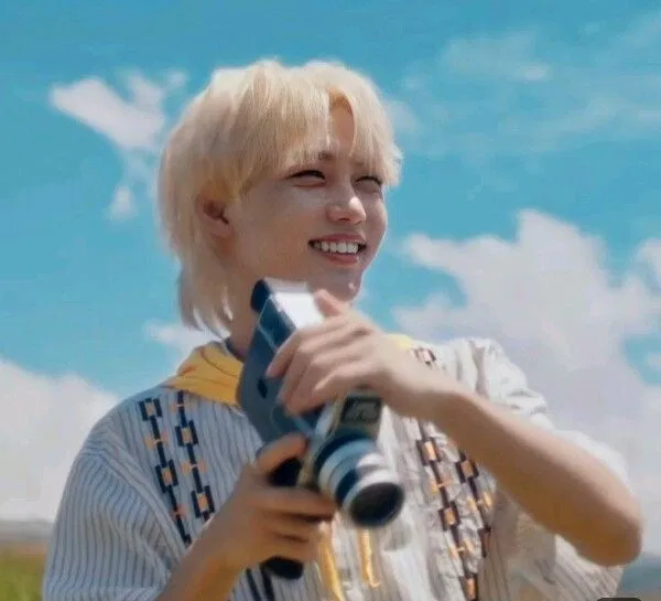Avatar of Lee Felix ⋆☀︎｡