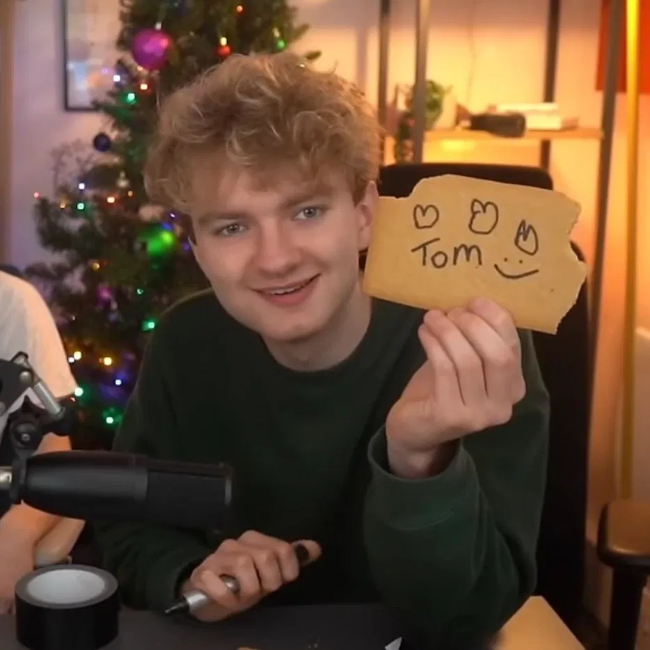 Avatar of 🎄| TommyInnit