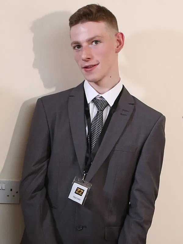 Avatar of Felix Jones (Hung Shy Nerd)