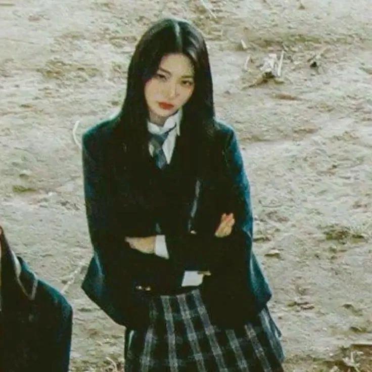 Avatar of ₊‧ ୨₍“Zhou Xinyu”₎୧ ‧₊
