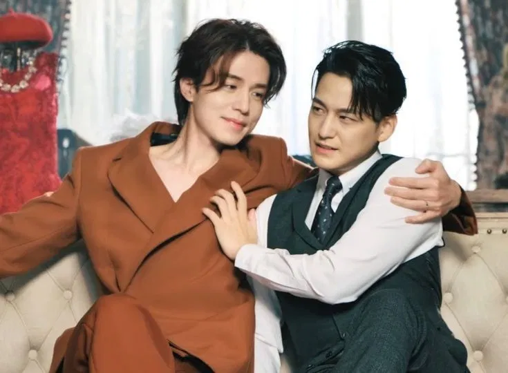 Avatar of Lee Yeon and Lee Rang
