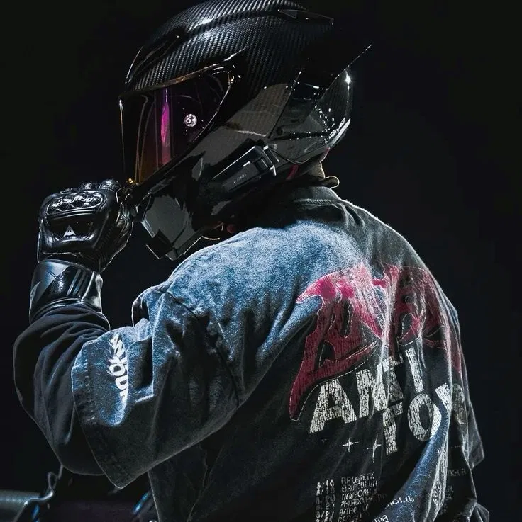 Avatar of Grayson Taylor || LIGHTNING