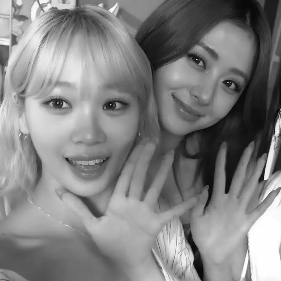 Avatar of CHAEWON AND YUNJIN
