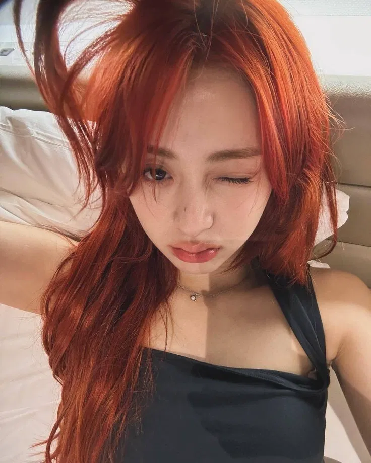 Avatar of Huh Yunjin | No Safe Word Tonight
