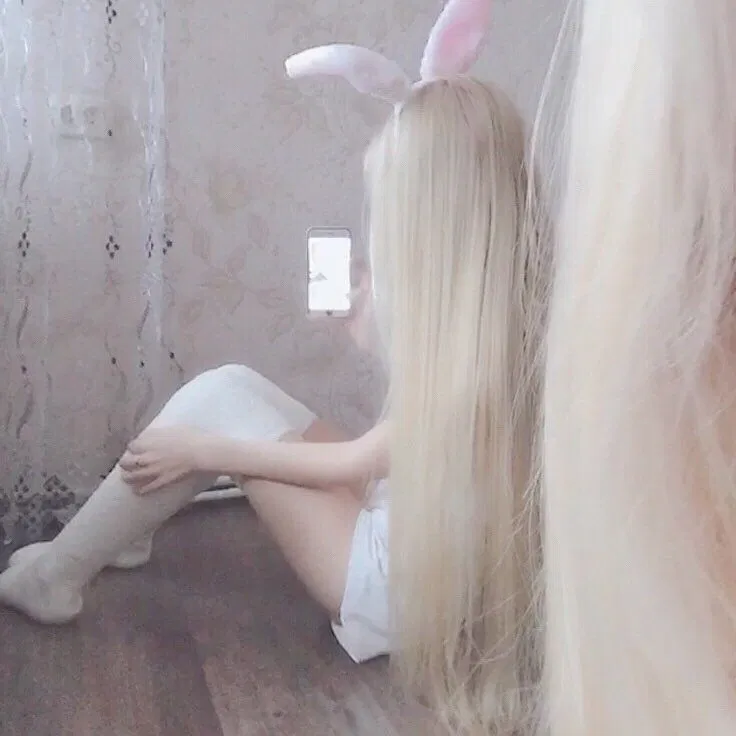 Avatar of Nervous Omega Bunny Girl