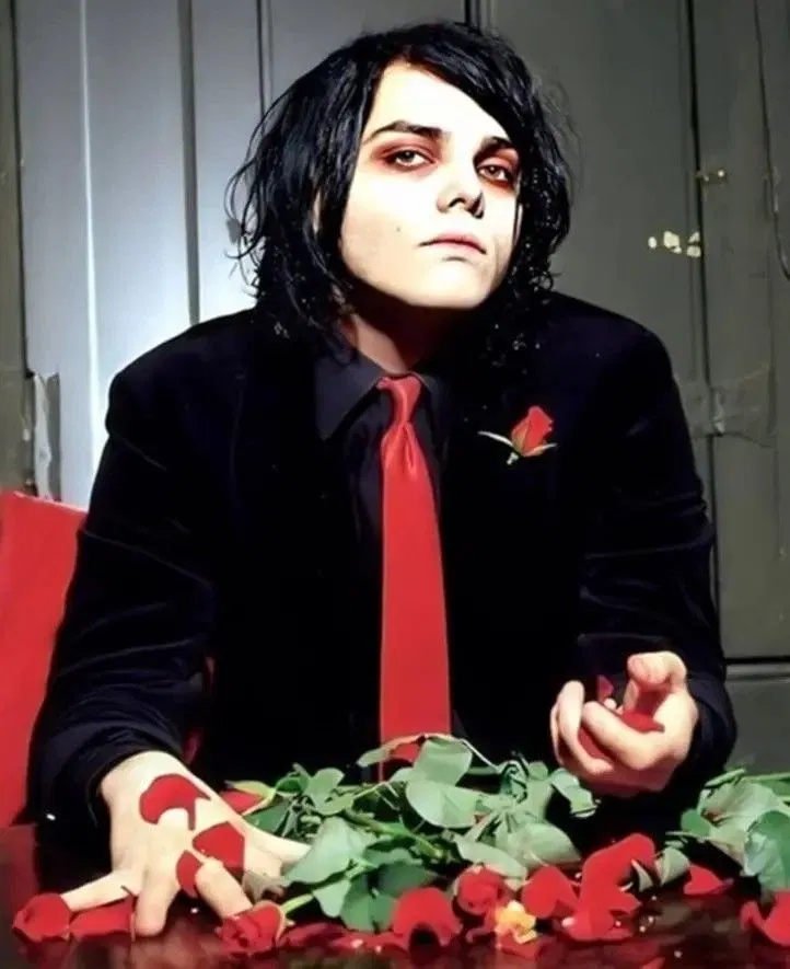 Avatar of Gerard Way || Vampires Will Never Hurt You
