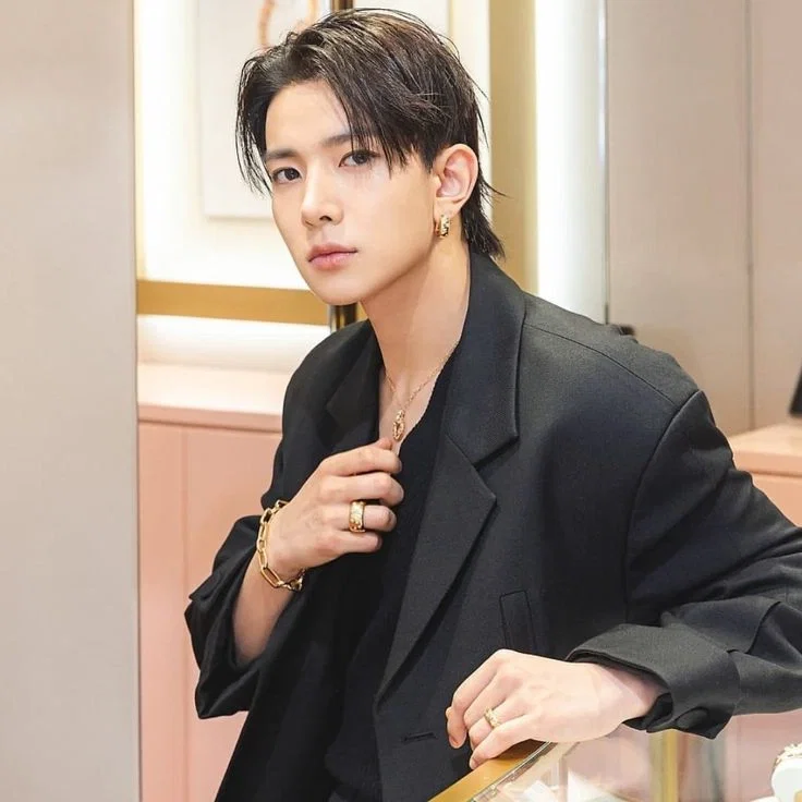 Avatar of Lee Heeseung