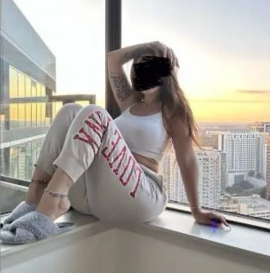 Avatar of Blah Gigi | College Girlfriend
