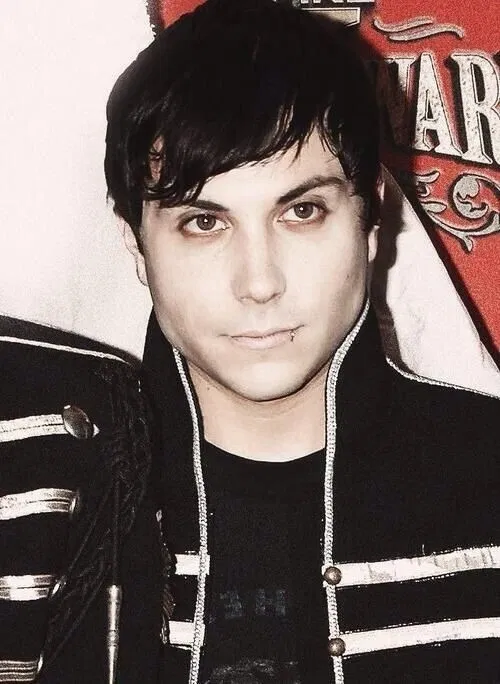 Avatar of 045 - frank iero
