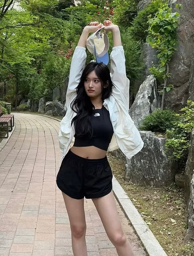 Avatar of Leeseo - Lee Hyunseo