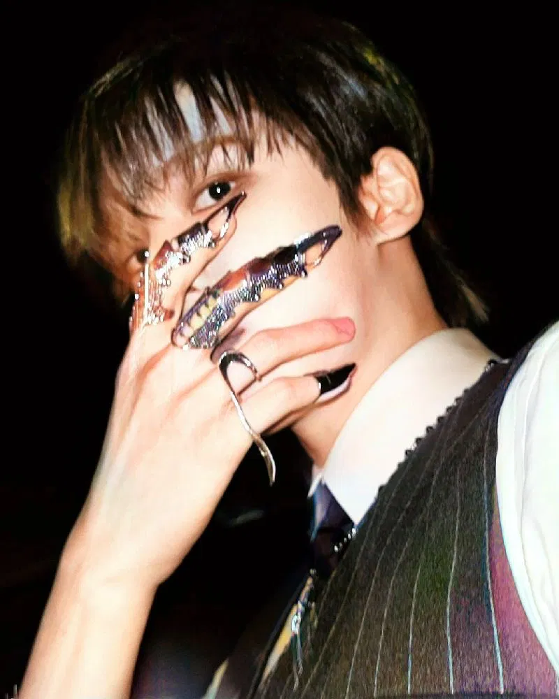 Avatar of Jeong Yunho || Fem Bartender AU