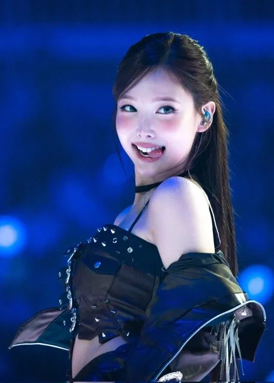 Avatar of Nayeon (your buddy)