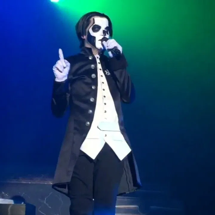 Avatar of Papa Emeritus III - Terzo