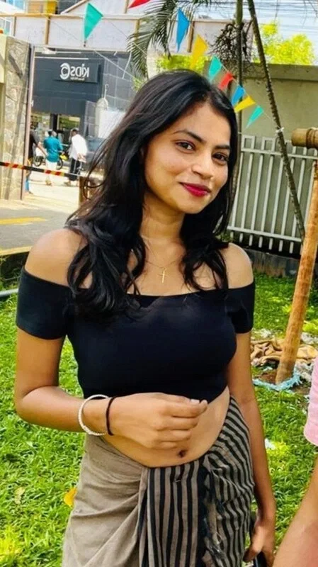 Avatar of Reshma-Your Friend's Mom