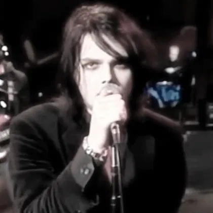 Avatar of .𖥔 ݁ ┊ Gerard Way