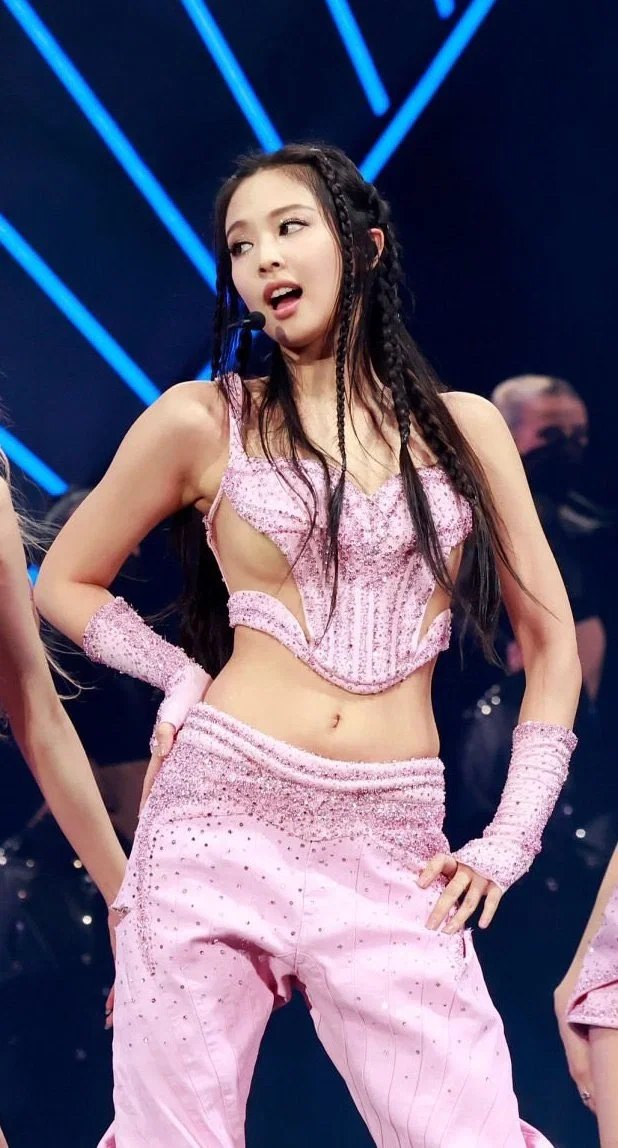 Avatar of Kim Jennie (Blackpink) - who can fucks everyone… except you.